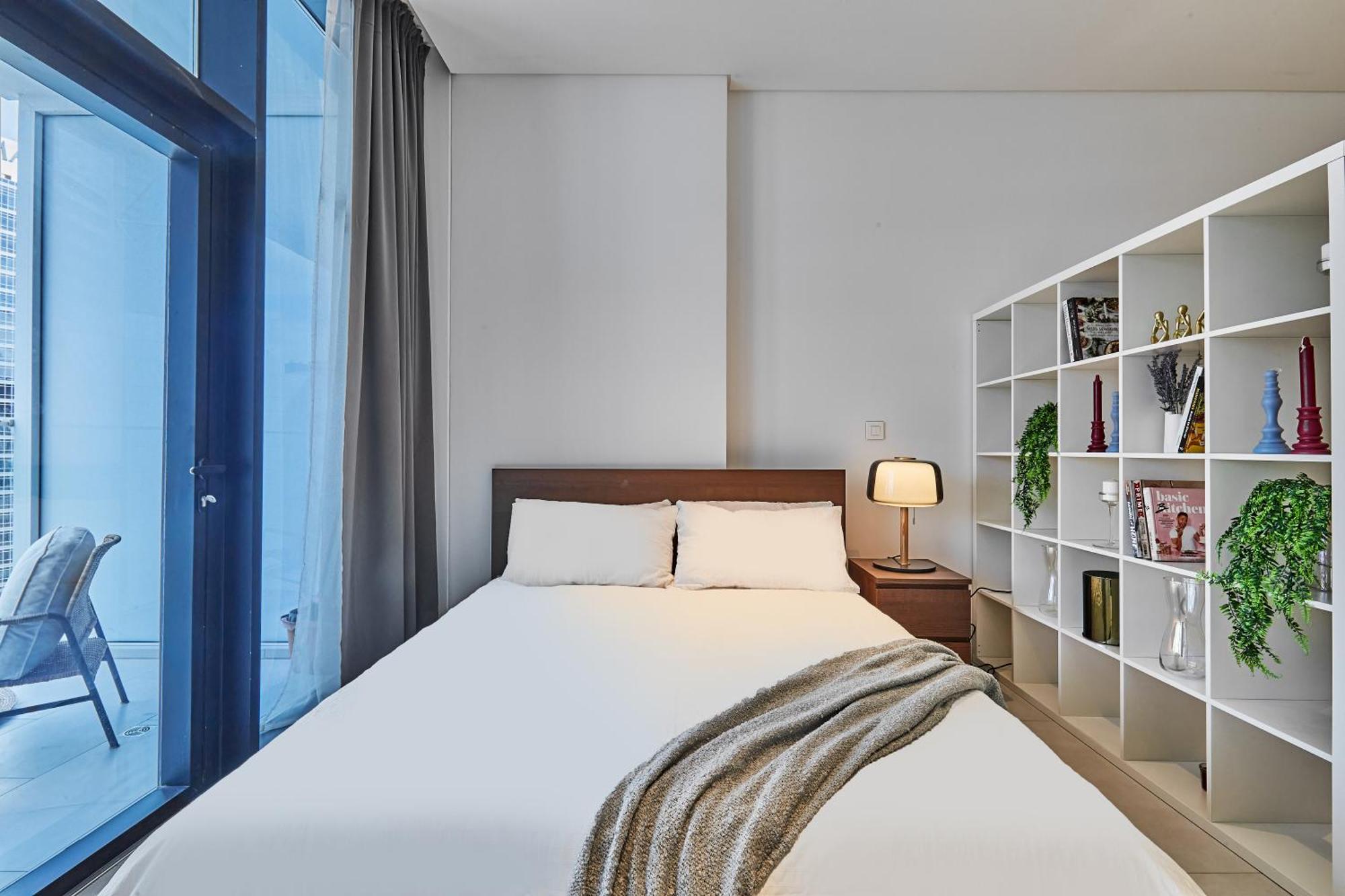דובאי Luxury Studios With Burj Khalifa Or Canal View In Downtown - Marquise Square Tower מראה חיצוני תמונה