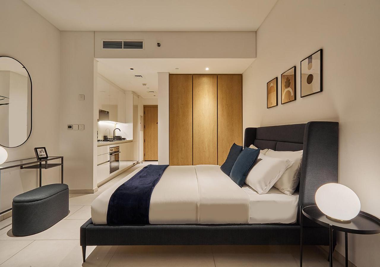 דובאי Luxury Studios With Burj Khalifa Or Canal View In Downtown - Marquise Square Tower מראה חיצוני תמונה