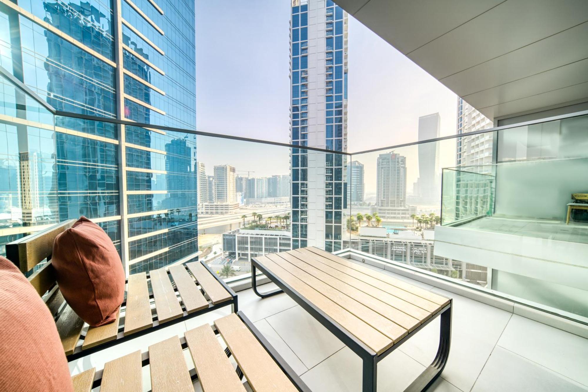 דובאי Luxury Studios With Burj Khalifa Or Canal View In Downtown - Marquise Square Tower מראה חיצוני תמונה