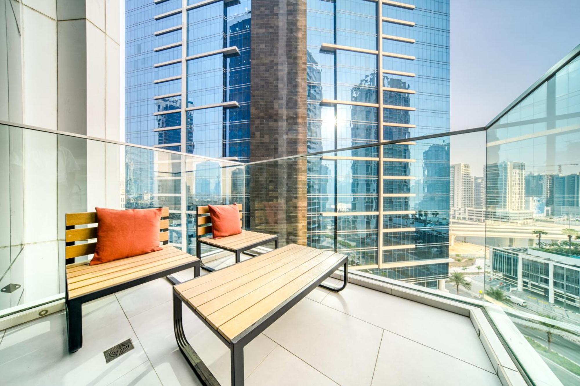 דובאי Luxury Studios With Burj Khalifa Or Canal View In Downtown - Marquise Square Tower מראה חיצוני תמונה