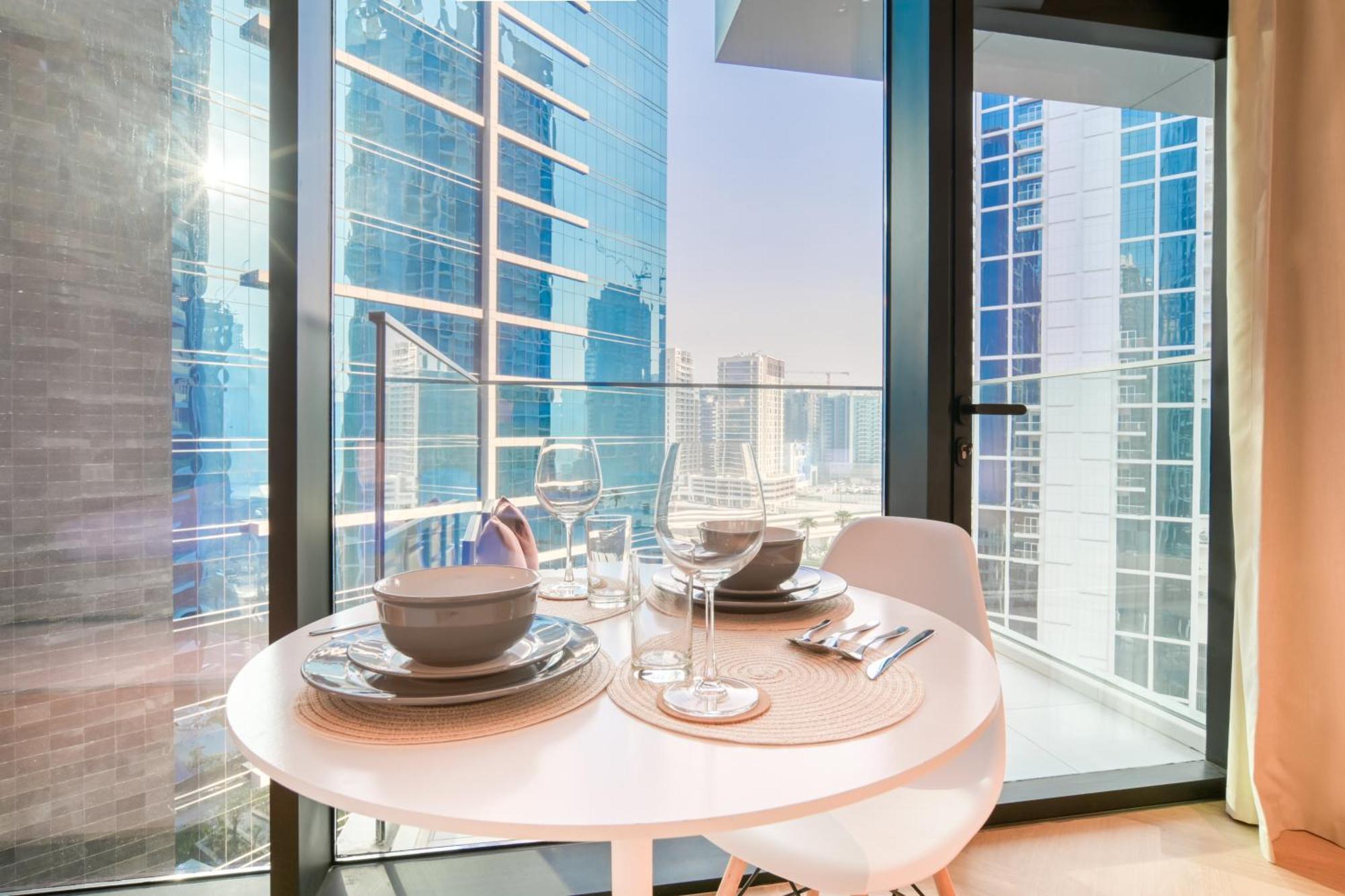 דובאי Luxury Studios With Burj Khalifa Or Canal View In Downtown - Marquise Square Tower מראה חיצוני תמונה