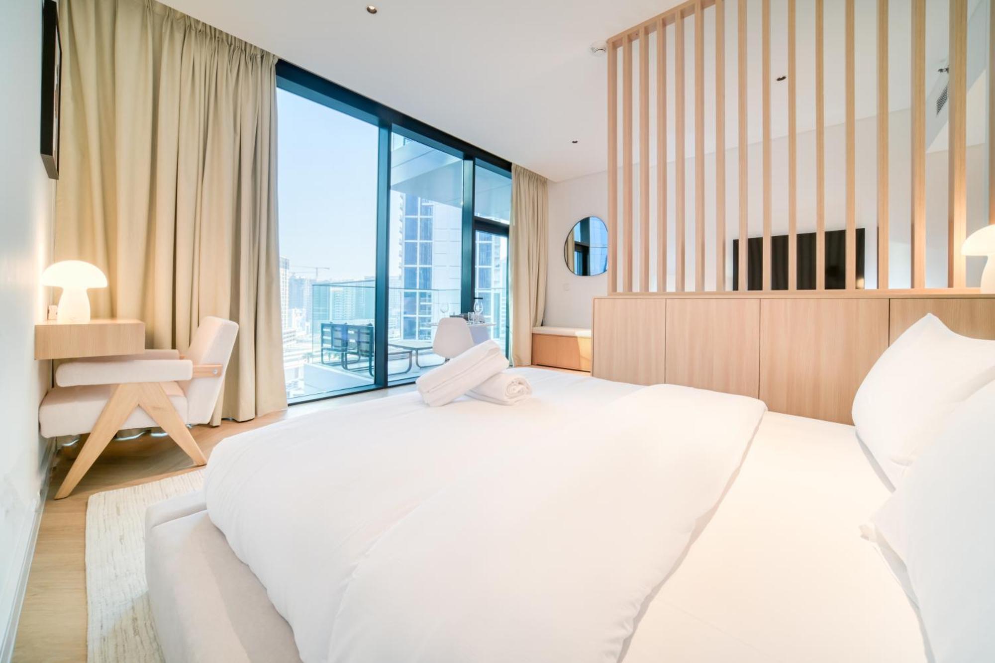 דובאי Luxury Studios With Burj Khalifa Or Canal View In Downtown - Marquise Square Tower מראה חיצוני תמונה