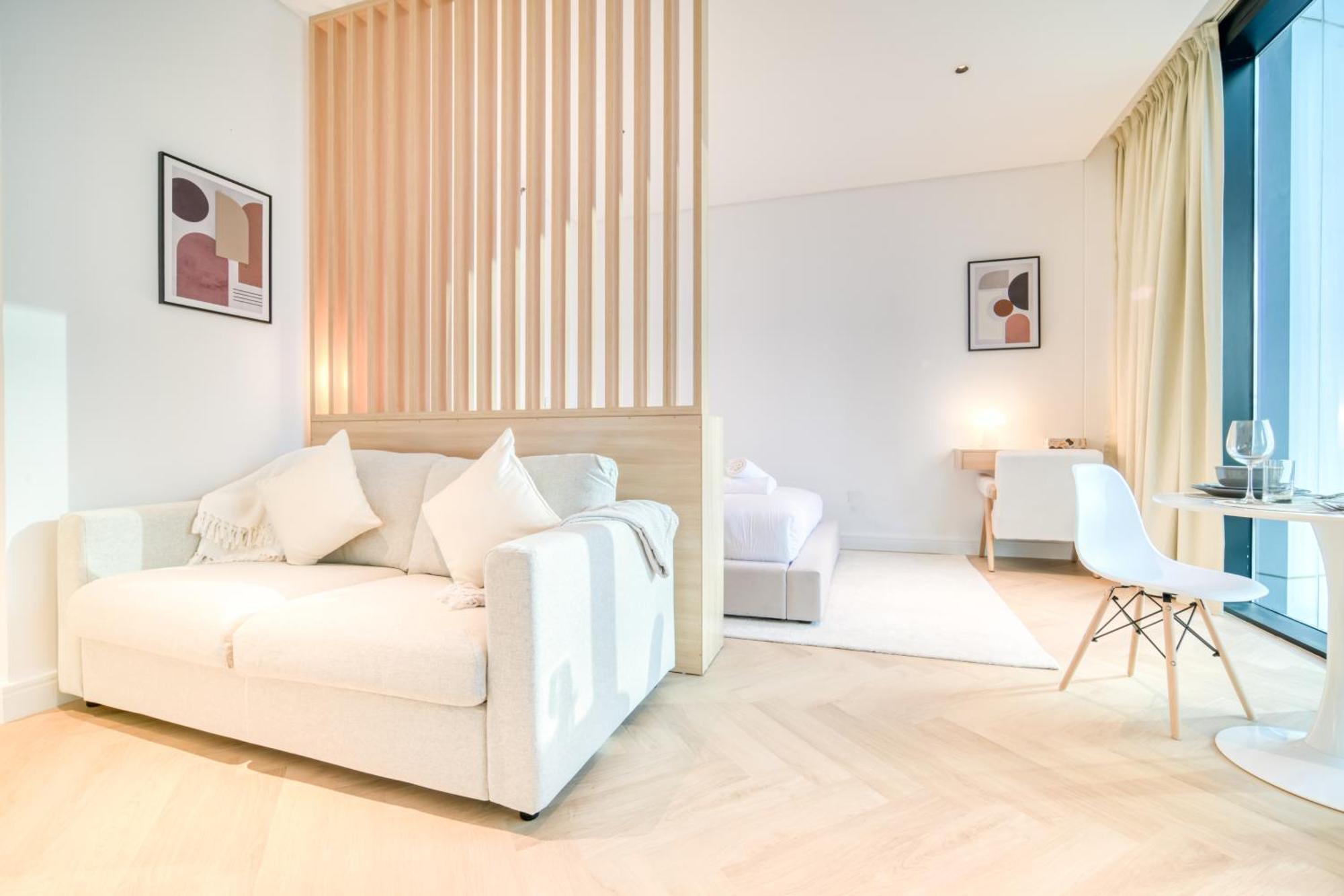 דובאי Luxury Studios With Burj Khalifa Or Canal View In Downtown - Marquise Square Tower מראה חיצוני תמונה
