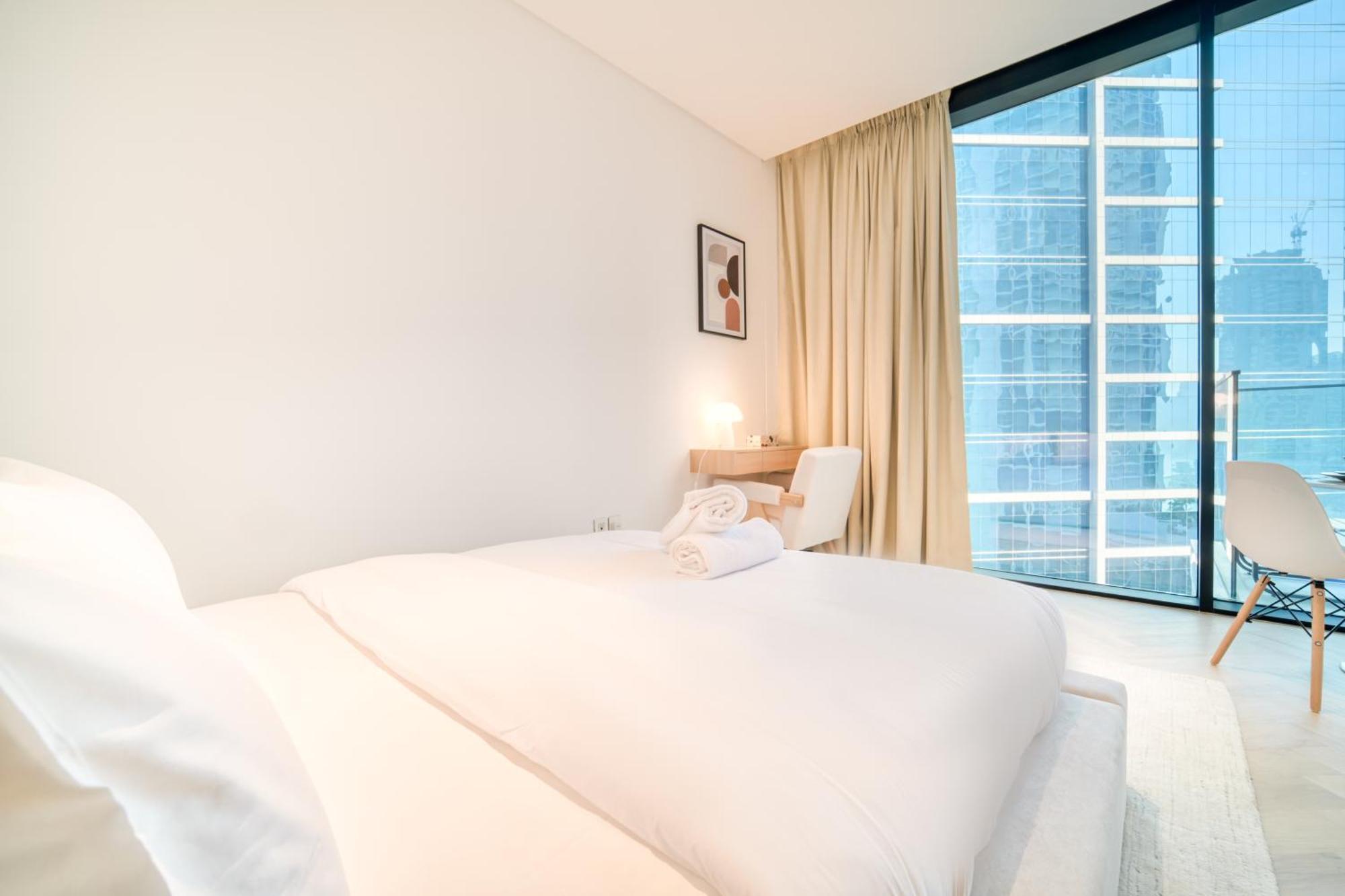 דובאי Luxury Studios With Burj Khalifa Or Canal View In Downtown - Marquise Square Tower מראה חיצוני תמונה
