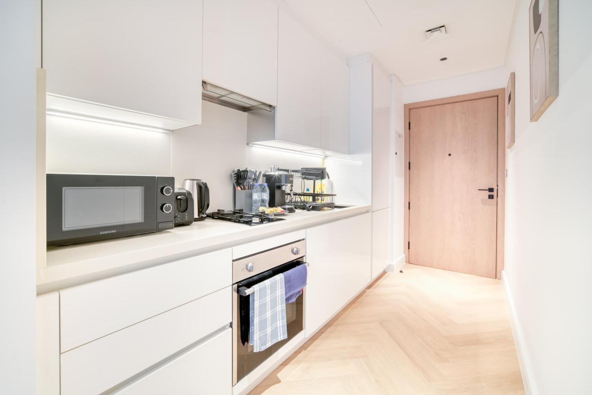 דובאי Luxury Studios With Burj Khalifa Or Canal View In Downtown - Marquise Square Tower מראה חיצוני תמונה
